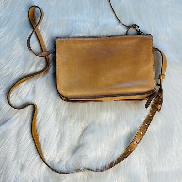 Madewell Nude Leather Simple Crossbody Bag - Picture 6 of 9